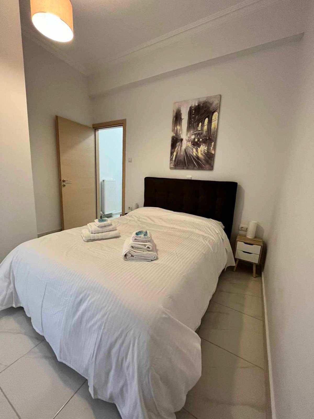 Elegant & Modern Apartment Near To Athens Riviera พีเรียส ภายนอก รูปภาพ