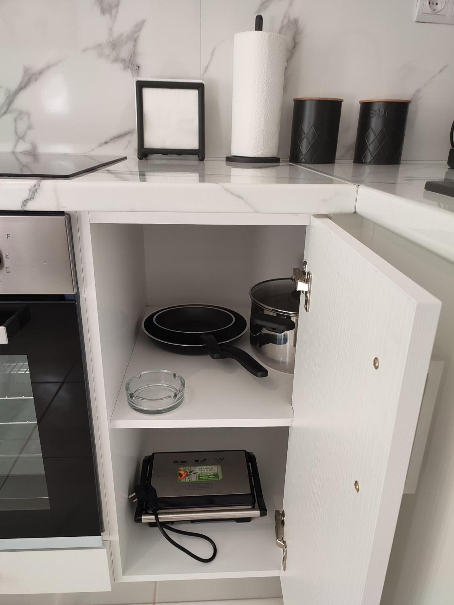 Elegant & Modern Apartment Near To Athens Riviera พีเรียส ภายนอก รูปภาพ