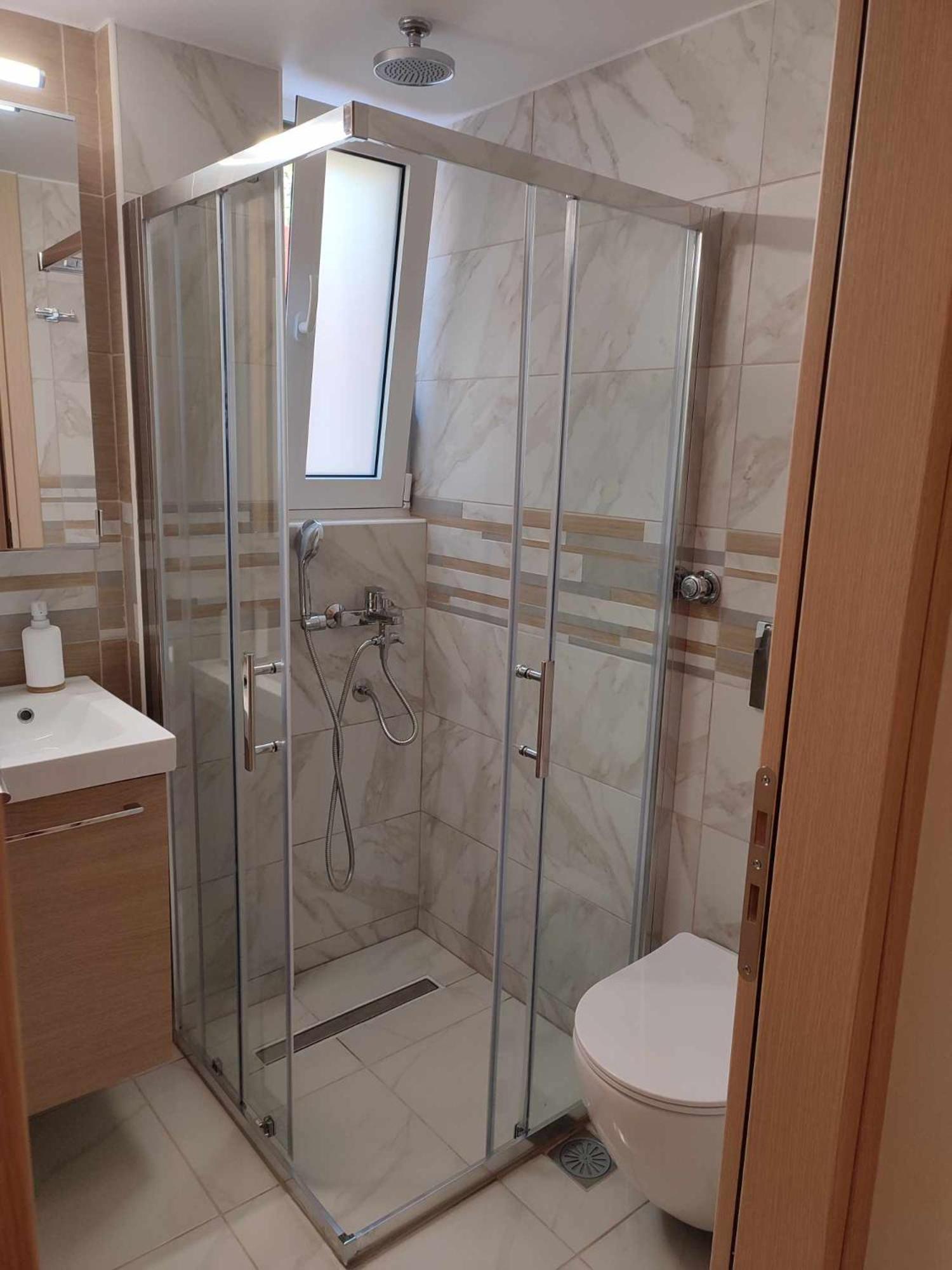 Elegant & Modern Apartment Near To Athens Riviera พีเรียส ภายนอก รูปภาพ