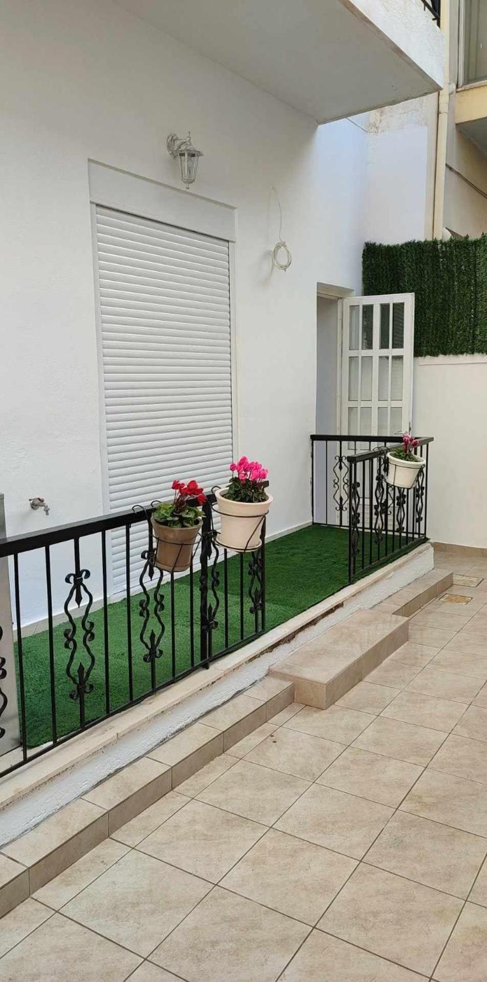 Elegant & Modern Apartment Near To Athens Riviera พีเรียส ภายนอก รูปภาพ
